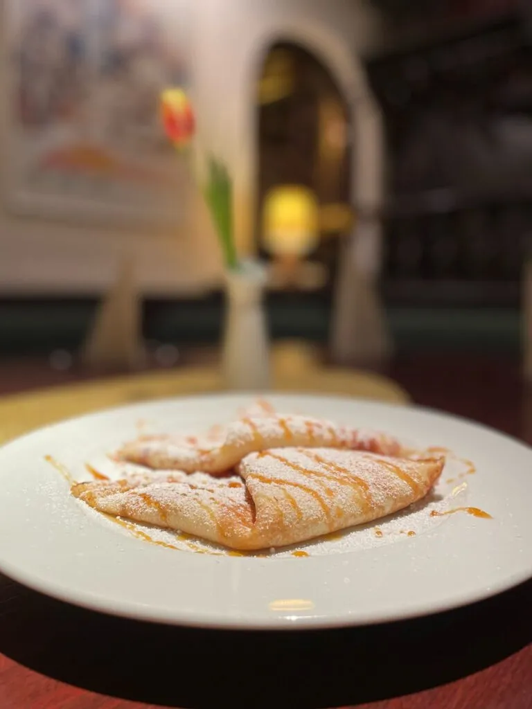 Palatschinken als Dessert im Rheinischen Hof